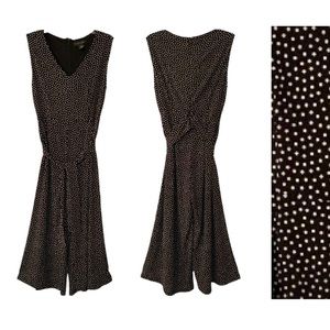 Tahari polka dot flowing wide leg cropped sleeveless jumpsuit Size 6